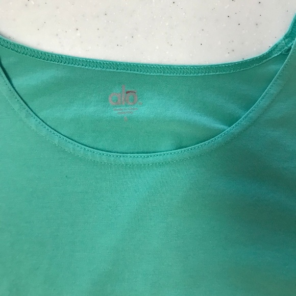 ALO Aura Colorblock High/Low Top Small - Picture 6 of 8